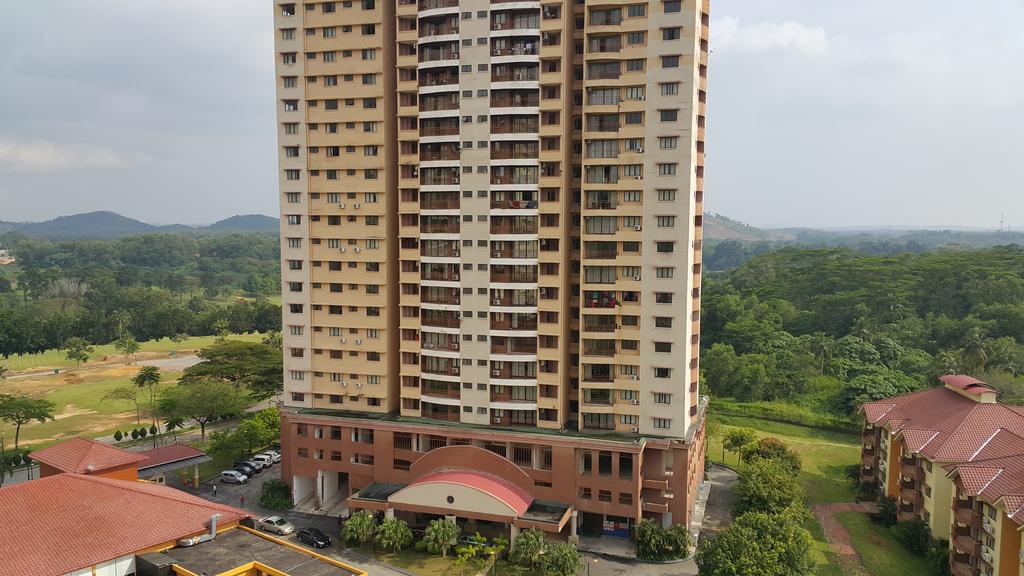 Famosa D Savoy 3-Bedroom Condo In Alor Gajah Melaka Zewnętrze zdjęcie